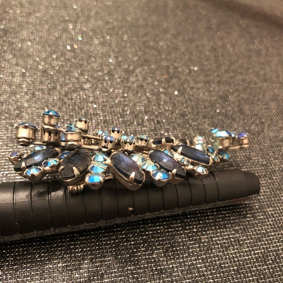 OUTSTANDING PEACOCK LIKE LONG FLORAL BLUE BROOCH - Picture 9 of 9